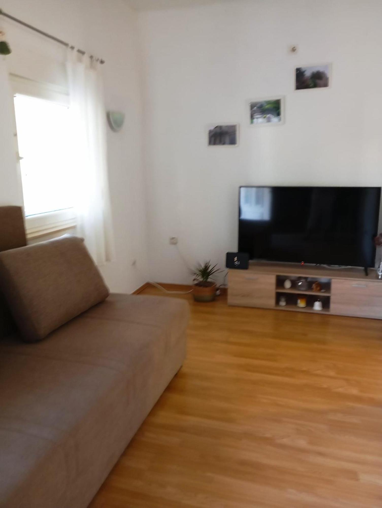 Apartmani Joja 比奥格勒·纳·莫鲁 外观 照片